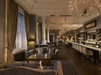Oulton Hall Hotel, Spa & Golf Resort Hotels near ترينيتي ليدز