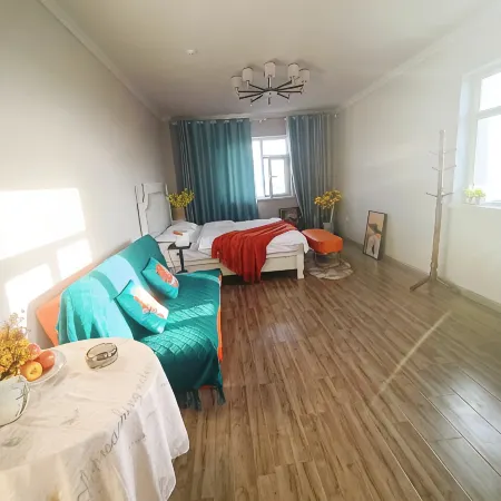 Qiyu Apartment (Changji Jianshe Road Snack Street Shop)