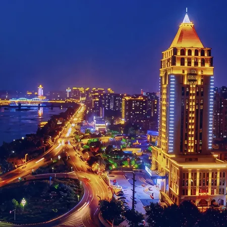 Baolong International Hotel
