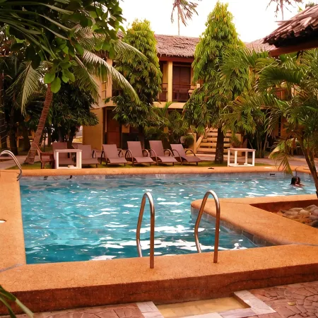 Lalaguna Beach Club & Dive Centre