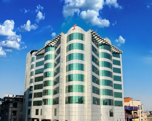 โรงแรมฟอร์ทคอนติเนนทัล โรงแรมในเปชวาร์