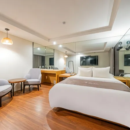URban Brown Hotel