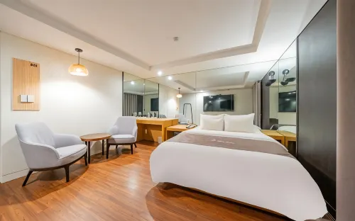 URban Brown Hotel