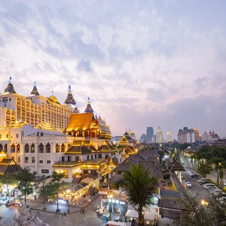 Xishuangbanna Yunzhi Designer Holiday Hotel