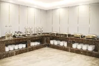 Moshang Yaju Hotel (Yiliang People's Square Branch) - parking
