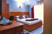Golden Quest Hotel
