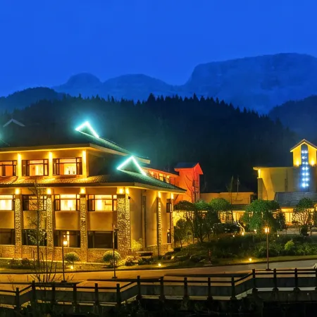 Minjiang East Lake · Wawu Mountain Resort