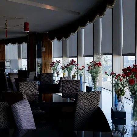 Dubai Motel Отели рядом с достопримечательностью «Железнодорожная станция Илан»