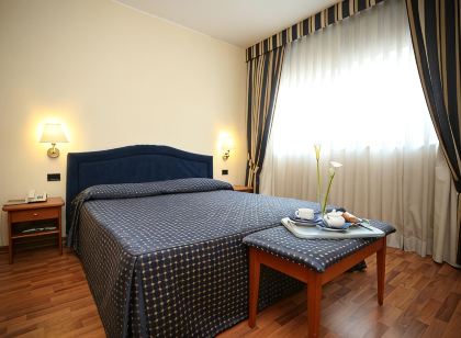 Hotel Executive Meeting & Events