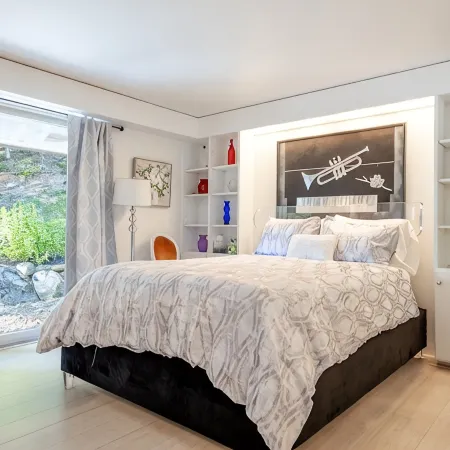 Charming and quiet rental 3 miles from the Mt. Mansfield skiing area