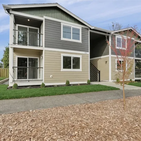 2BR near Tacoma Dome, downtown, restaurants & EQC Отели рядом с достопримечательностью «Арена «Такома-Доум»»