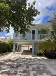 New waterfront home, your peaceful getaway in Key Colony Beach, Marathon, FL - Homestays