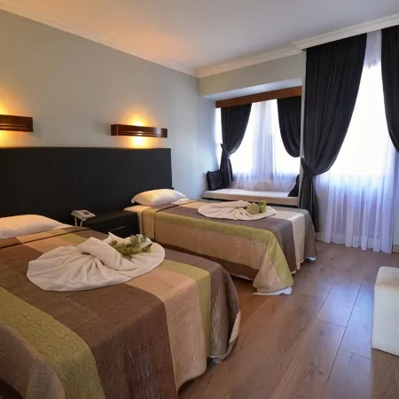 Hisar Holiday Club