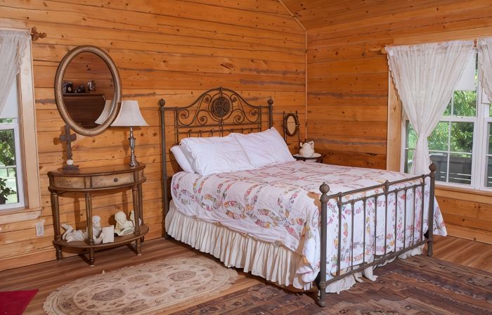 Large Cabin in the Kiamichi Wilderness