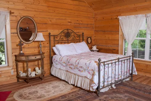 Large Cabin in the Kiamichi Wilderness