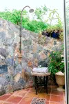 House of Open Arms Cottage: AC, White Water Views,Romantic, Private,! - Homestays