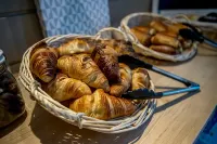 Ostal Pau Universite, Sure Hotel Collection by Best Western - breakfast