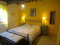 Antico Mulino del 1600 sul Tevere - Antique mill modernized on the Tiber with pool