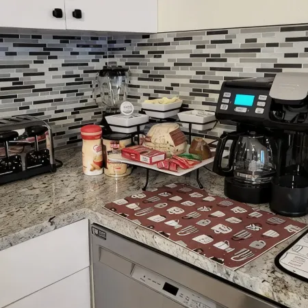 Coffee & Tea Bar. New Appliances. Extended Stays Allowed. King Bed.