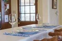 Cozy and serene fishing cabin, Family Traditions,  private dock and lake views. - 4 étoiles