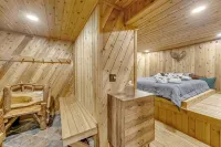 Stunning Ellicottville Hilltop Ski Chalet