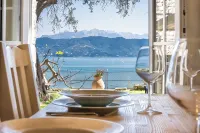 VILLACASTELLOPORTOVENERE WITH LARGE GARDEN AND MEMORABLE SEA VIEW - วิลล่า
