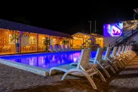 Noy na Pozharnoy Hotel - parking