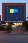 City Hotel & Suites