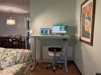 Cheerful Mid Century 3/2 Hideaway in Brevard - 4つ星