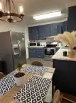 Cozy1King1Queen1.5bth2min Frm UpTown - 3-Star