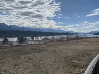 Top floor condo on Lake Windermere with spectacular lake and Mountain View’s Hotels in Invermere