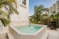 White Monkey Private Beach Villa - Villas