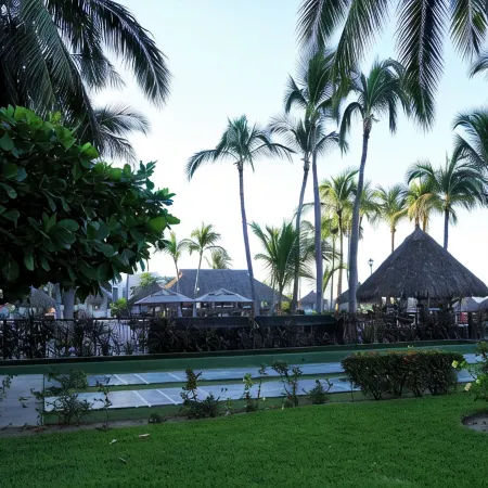 Beautiful Beach Front 3 Bdrm All with Ensuites Condo Playa Royale Nuevo Vallarta