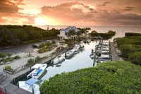 {PRIVATELY OWNED} This 2 Bedroom Has Everything You Need.with a Fantastic View. - 3 estrellas