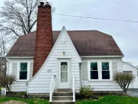 The Dover - 3 bedroom Storybook house -  Privatzimmer