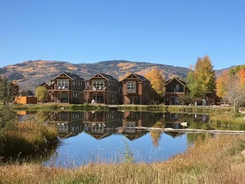 2 Kg Beds+ Walk to Ponds, Pool, Hot Tub&River. Short Drive to Rmnp & Winter Park