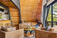 Mellow Mountain A-frame Hideaway with Hot Tub - Hytter