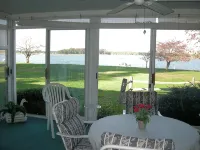 Waterfront Home On 3 Acres. Fish,crab, & kayak from the pier + great sunsets! - 民宿