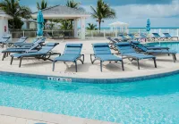 "Footprints in the Sand" - Poolside 3/3 - Pools