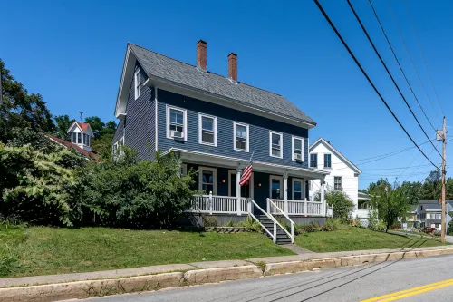 Easiest Location! Rent a Boat, Attend a Wedding! 2600sqft on Main St Meredith