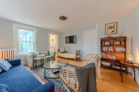 Classic Mystic Retreat Walking Distance to Downtown - 3-Star