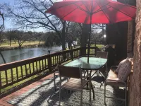 Family Friendly Spacious home on the Paluxy River