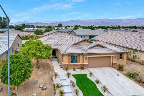 5 min to Stagecoach & Head Trip w/Pool, Spa, Waterfall, Water Slide & Fire Pit - 3 Sao