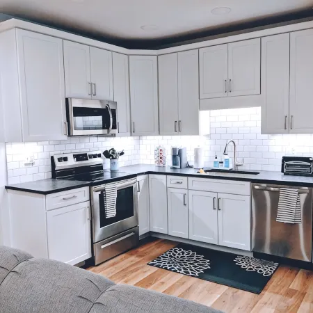 Adorable Modern 1-Bedroom Condo in Downtown Traverse City W/Parking