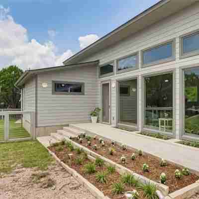 Stunning 'Ranch Modern' + Stars! + Firepit! Hotel Exterior