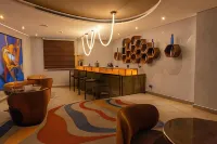 Oak Plaza Suites