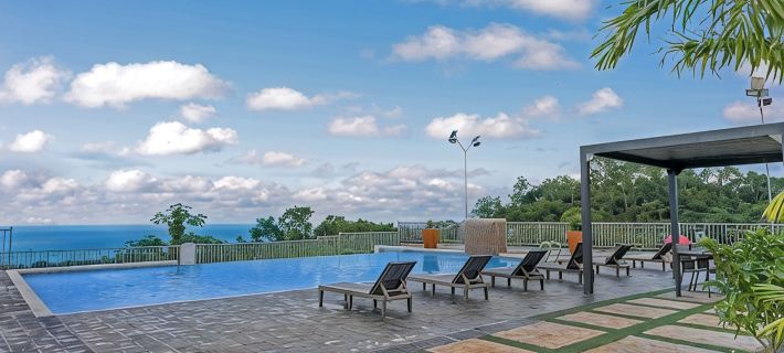 Zuma Villa/3Br/3.5BA/Rooftop Terrace/Sea View/Pool/Gated/10 Mins to Beach/Swings Hotels in Ocho Rios