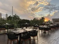 Hotel Meson del Marques - breakfast