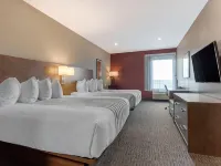 Best Western Plus Dauphin فنادق في داوفن