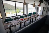Pensiunea Berzasca Hotels in 